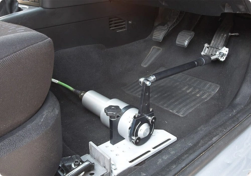 Strength of the superstructure of large passenger vehicles (M2, M3 category) regulatory testing